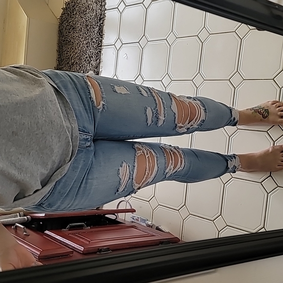 American Eagle Outfitters Pants - American Eagle Jean Size 6